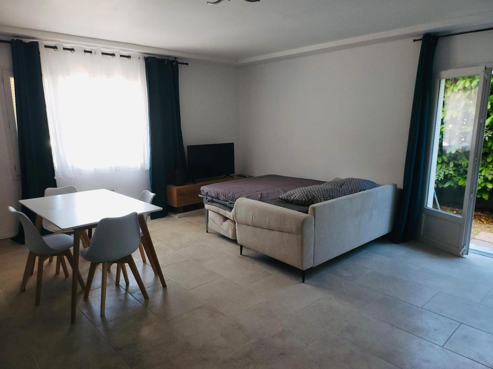 Appartement Paisible Pour 4 Personnes มงต์เปอลิเยร์ ภายนอก รูปภาพ